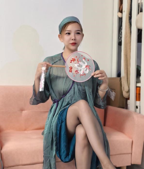 虎门黑丝情趣骚妇萱萱 图片 3