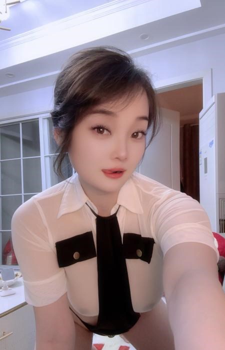 上城深喉御姐 图片 2
