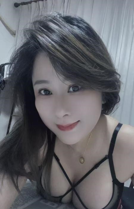 闵行服务型少妇 图片 2