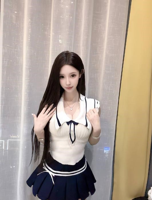 肤白颜值身材顶老师 图片 4
