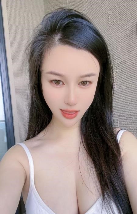 龙华艳舞莞式可欣 图片 2