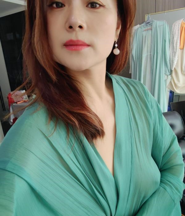 三刷建邺熟女老板娘 图片 2