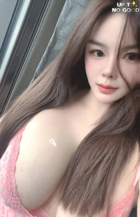 罗湖巨乳肥臀赵露偲 图片 2