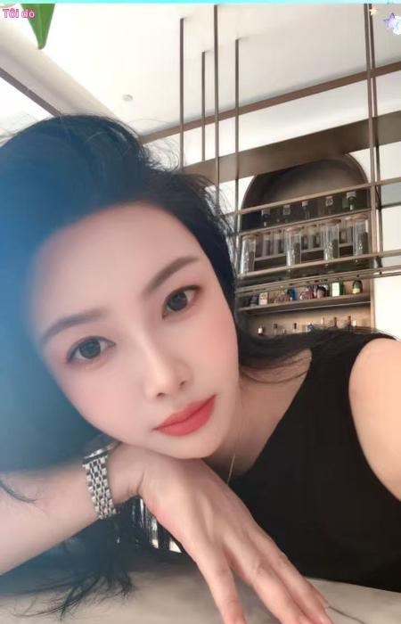 风骚邻家御姐 图片 2