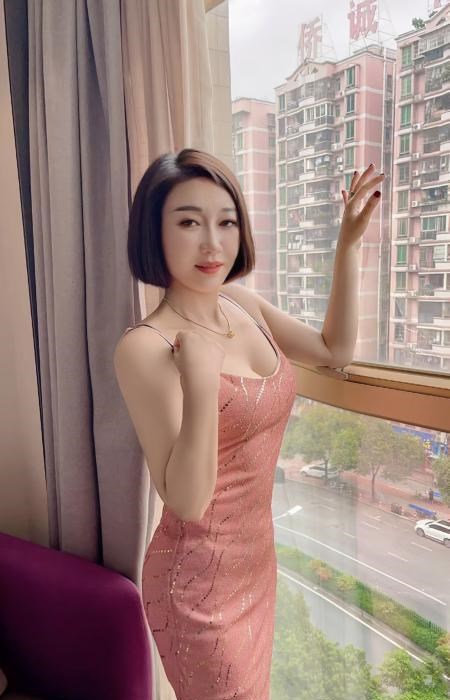 东晓南熟女雁雁 图片 2